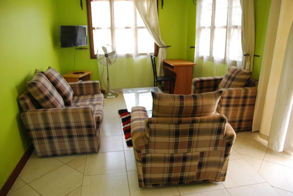 Prestige Resort Cottages Entebbe Ngoại thất bức ảnh