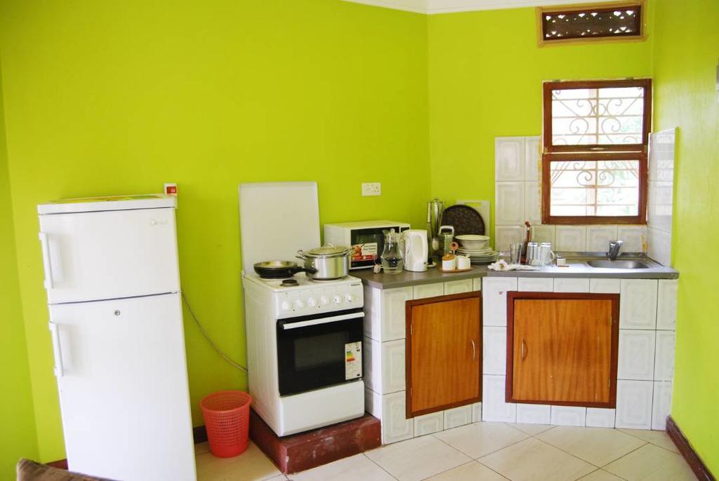 Prestige Resort Cottages Entebbe Ngoại thất bức ảnh