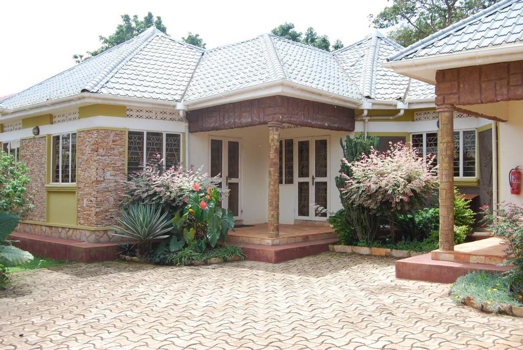 Prestige Resort Cottages Entebbe Ngoại thất bức ảnh